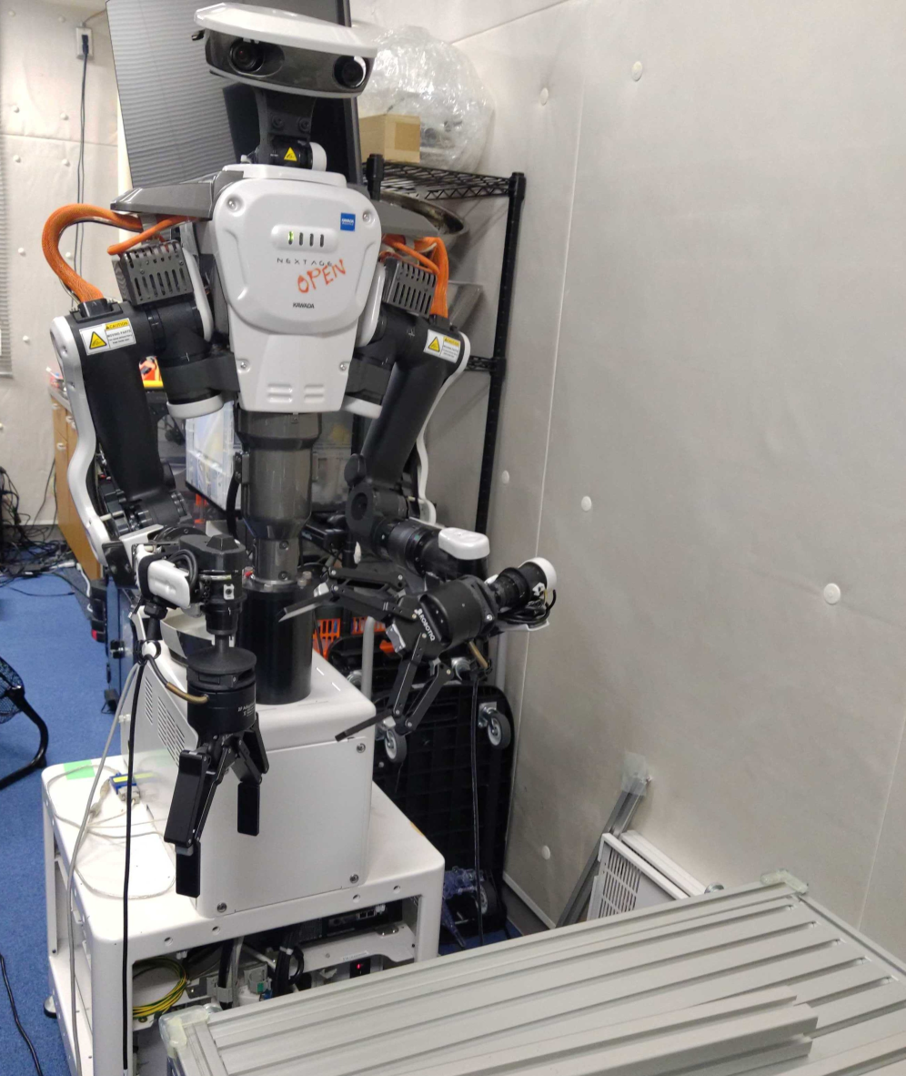 This study utilized a combined simulation environment built with Gazebo and ROS, alongside a physical setup employing a Nextage robot, to facilitate experimentation.